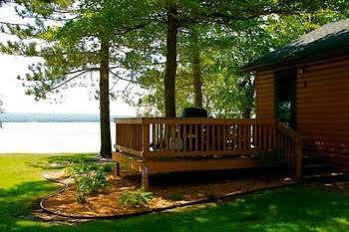Sugar Lake Lodge Grand Rapids Exteriör bild